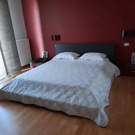 Con Terrazza E Parcheggio Appartamento